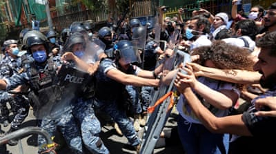 Tear gas, stone throwing as Beirut demonstration turns violent Tear gas, stone throwing as Beirut demonstration turns violent